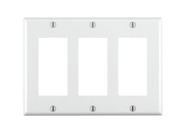Leviton 80411W 3Gang DecoraGFCI Device Decora Wallplate Standard Size Thermoset Device Mount 10 Pack White