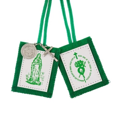 Needzo WoolBacked Green Scapulars Catholic Dual Paneled Scapular with Image of The Pierced Heart and Our Lady with Silver Tone Medals 1725 Inches 1 Pack