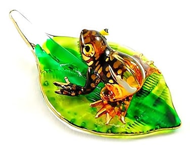 We Are Handmade Mini Orange Frog with Leaf Art Glass Blown Animal Figurine No1 Model Y2016