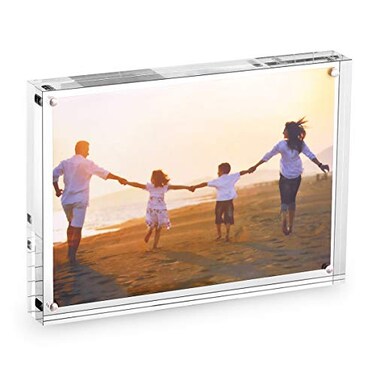 HESIN Acrylic Photo Frame 5 by 7 inch Double Sided Frameless Picture Frame Magnetic Acrylic Block Desktop Photo Display Holder with Gift Box Package Thickness 1212mm 5x7
