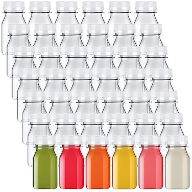 Xinnun 200 Pcs Plastic Juice Bottles with Caps Square Empty Clear Water Bottles Bulk Drinking Beverage Containers Reusable Empty Juicing Refillable PET Flasks with Lids for Drinks Smoothie4ozWhite