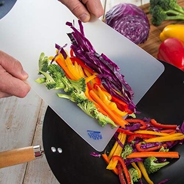 RADA Rada Cutlery Flexible Cutting Board CB2 10 x 14 Durable Plastic