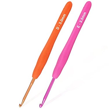 YOJOB 2Pack Size D 3mm E 35mm Crochet Hooks Super Smooth Ergonomic for Beginner and Advanced 30mm 35mm