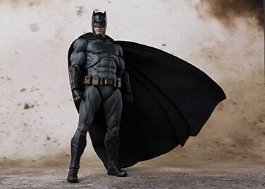 TAMASHII NATIONS Bandai SH Figuarts Batman Justice League Action Figure
