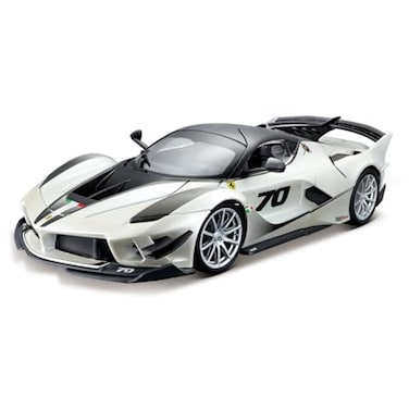 Bburago 118 Scale Race Play Ferrari FXX K EVO Die Cast Vehicle