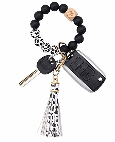 BAOSIWA Women Silicone Keychain Bracelet Beaded Wristlet Key Ring Cow Bangle Chains with Leather Tassel
