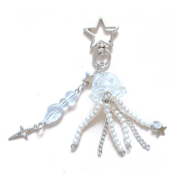 Meefisher White jellyfish Cute Charm Keychain Y2K Aesthetic Keyring Mini Kawaii Accessories for Backpack Purse Camera Car Keys for Women