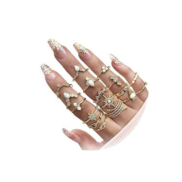 Harry and Henry Gold Stackable Rings for Women Gifts Trendy Stuff Simple Star Moon Heart Knuckle Ring Set Boho Cute Stuff Gold Ring Pack Jewelry Birthday Gifts