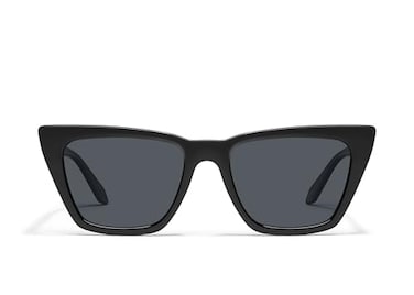 QUAY Womens Sunglasses Polarized Cat Eye Lenses with UV Protection Call The Shots Black