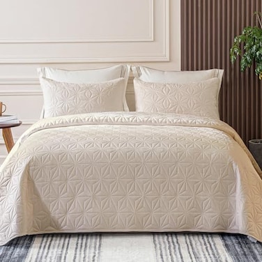 Whale Flotilla Twin Quilt Bedding Set Soft Brich Beige Bedspreads Quilts Twin XL Size for All Seasons 2 Pieces Lightweight Geometric Star Pattern Coverlet