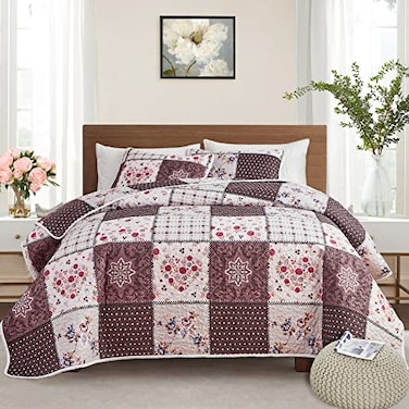 Flysheep Patchwork Quilt Set King Size 3 Pieces Brown Floral Plaid Summer Bedspread Coverlet Set Soft Microfiber Reversible Lightweight Bed Cover for All Season 102 x 90 1 Quilt 2 Pillow Shams