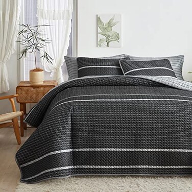 Flysheep Dark Grey Boho Quilt Set King Size 3 Pcs White Striped on Gray Reversible Bedspread Brushed Microfiber Coverlet for All Season 1 Quilt 2 Pillow Shams