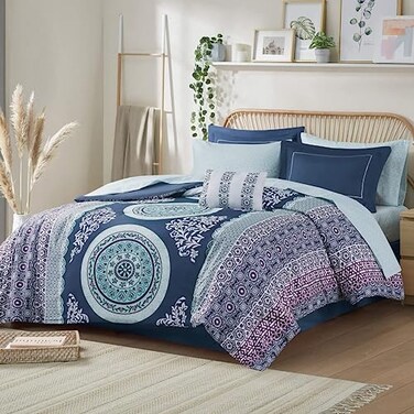 Intelligent Design Complete Bed In A Bag Casual Boho Comforter with Sheet Set Decorative Pillow All Season Bedding Set Full Loretta Navy 9 Piece