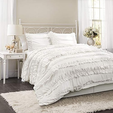 Lush Decor Belle 4 Piece Ruffled Shabby Chic White Comforter Set with Bed Skirt and 2 Pillow Shams Queen Comforter Set