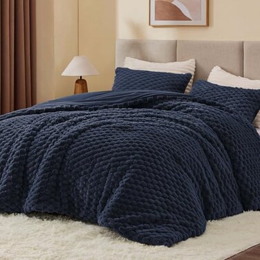 BEDELITE Fluffy Queen Comforter Set Navy Blue Fleece Soft Comforter for Queen Size Bed Luxury Warm Bedding Set for Winter Fuzzy Bed Set 3 Pieces 1 Comforter 2 Pillowcases