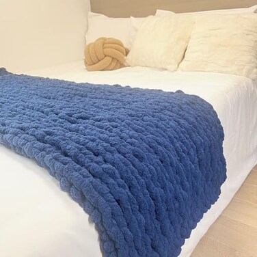 MocaDng Chunky Knit Blanket Throw 40x40 Chenille Throw Blankets Handmade Warm Cozy Blanket Couch Bed Home Decor Soft Breathable Fleece Banket Christmas for Couch Bed Sofa Best Gift Navy Blue