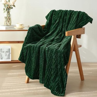 Puncuntex Dark Green Throw Blanket 5070 Decorations Fleece Super Soft Plush Fuzzy Cozy Blanket with Square 3D Jacquard Grid Design Luxury Lightweight for Couch Sofa Chair