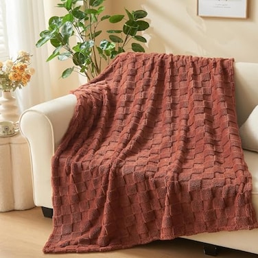 NEWCOSPLAY Super Soft Throw Blanket Coffee Premium Silky Flannel Fleece 3D Checkered Lightweight Bed Blanket All Season Use Coffee Checkered Throw50x70