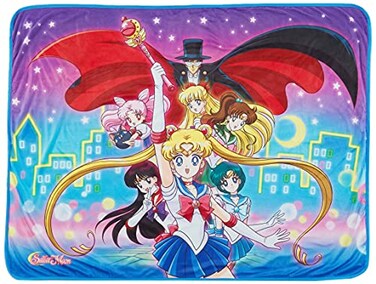 Great Eastern Sailor Moon R Sailor Moon Group Sublimation Throw Blanket