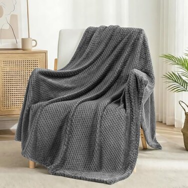 Exclusivo Mezcla Fleece Throw Blanket Extra Large Super Soft and Warm Blankets for Couch Sofa and Bed Waffle Textured Cozy Fuzzy and Lightweight Dark Grey 50x70 Inches