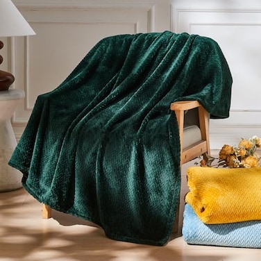 NEWCOSPLAY Super Soft Throw Blanket Forest Green Premium Silky Flannel Fleece Leaves Pattern Lightweight Bed Blanket All Season Use Forest Green Throw50x60