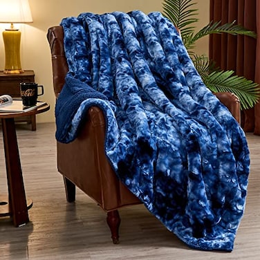 NEWCOSPLAY Super Soft Faux Fur Throw Blanket for Couch Indigo Fuzzy Plush Warm Blanket for Sofa Bed Indigo Throw50x60