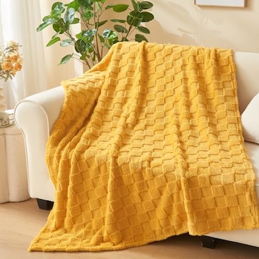 NEWCOSPLAY Super Soft Throw Blanket Mustard Yellow Premium Silky Flannel Fleece 3D Checkered Lightweight Bed Blanket All Season Use Mustard Yellow Checkered Throw50x70