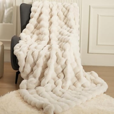 macinso Super Comfort Oversized Warm Thick Bubble Luxury Plush Rabbit Faux Fur Throw Blanket Fluffy BlanketSoft Cozy Blanket for Couch Chair Bed Sofa Living Room White 60inX80in