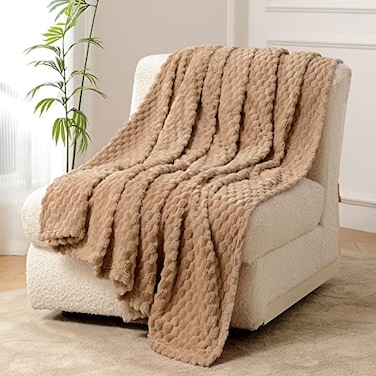 FY FIBER HOUSE Fleece Throw Blanket for Couch 300GSM Super Soft Plush Fuzzy Blankets Lap Blanket for Office Sofa 50x60 Inches Camel