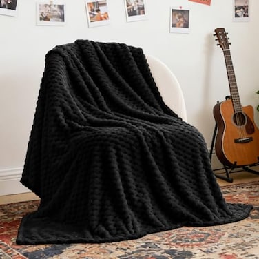 BEDELITE Fleece Blanket Twin Size for Bed Couch 3D Jacquard Decorative Black Throw Soft and Cozy Warm Plush Fuzzy Blanket All Seasons Suitable 60x80Inches