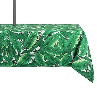DII Outdoor Tabletop Collection Stain Resistant Waterproof 60x84 wZipper Banana Leaf