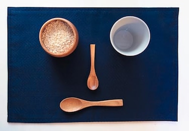Akutana Navy Blue Placemats Set of 4 Double Layered Waterproof Place mats for Dining Table Outdoor Washable Table Mats for Kitchen Table Dinner Parties Wedding Decor Thanksgiving Halloween Christmas