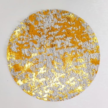 Snowkingdom 12 Pcs Black Gold Placemats Round Disposable Metallic Foil Doilies Glitter Mesh Table Mats for Fall Thanksgiving Christmas New Year Dinner Party Holiday Celebration Decorations
