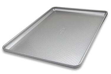 USA Pan Bakeware Heavy Duty Extra Large Sheet Pan Warp Resistant Nonstick Baking Pan Aluminized Steel