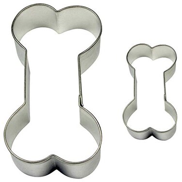 PME Set of 2 Bone Cookie and Cake Cutters Small Medium Standars SC608
