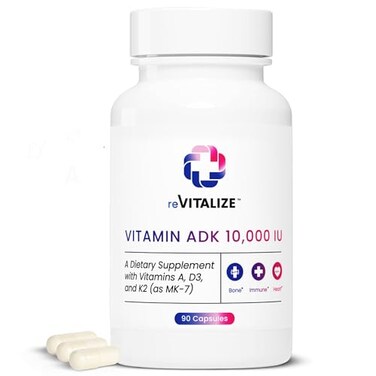 مكمل غذائي REVITALIZE ADK، ١٠٠٠٠ وحدة دولية، ٩٠ جرعة، فيتامينات عالية الفعالية: أ، د٣، ك٢، مكسيكو ٧، لتقوية العظام، ودعم صحة القلب ووظائف المناعة. متوفر على شكل كبسولات سهلة الاستخدام.