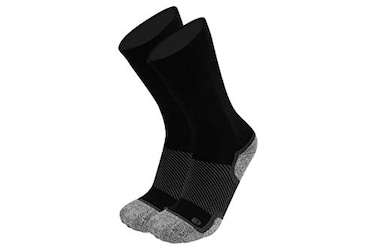 جوارب OrthoSleeve غير الضاغطة لمرضى السكري تُحسّن الدورة الدموية وتساعد في تخفيف الوذمة والتورم في القدمين الحساستين للأعصاب.