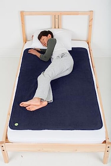 PeapodMats Bedwetting Waterproof Bed Mat Reusable 3x5 Navy Blue