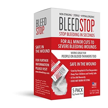 مسحوق الإسعافات الأولية BleedStop لوقف تجلط الدم، مناسب لمجموعة علاج الإصابات، ومُسيّلات الدم، ومعدات السلامة والبقاء على قيد الحياة أثناء التخييم، لعلاج الجروح النزفية المتوسطة إلى الشديدة أو نزيف الأنف، عبوة من 5 قطع، 15 غرام