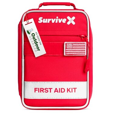 مجموعة الإسعافات الأولية الصغيرة من SurviveX، مناسبة للسفر بالسيارة، وللاستخدام المنزلي في حالات الطوارئ، وللمشي والتخييم وحمل الحقائب والأنشطة الخارجية، وتتضمن شرائط إغلاق الجروح بتقنية الخياطة السحابية.