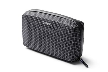 Bellroy Tech Kit tech Accessories Zip Pouch Power Bank Phone Charger Cables Earbuds ArcadeGray
