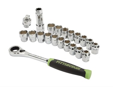 Pittsburgh 21 Piece SAE Metric GoThru Socket Set Reversible