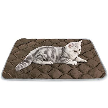 ULIGOTA Self Warming Cat Bed Self Heating Cat Mat Thermal Pet Bed Mat SelfWarming Dog Crate Pad
