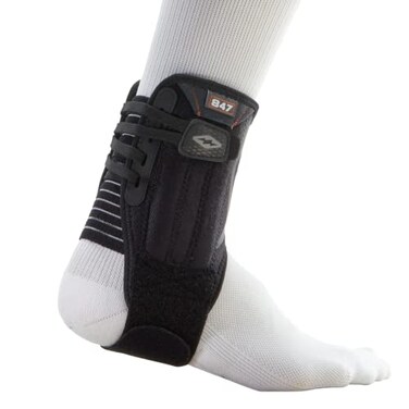 Shock Doctor Ankle Stabilizer with Flexible Support Stays Black Medium