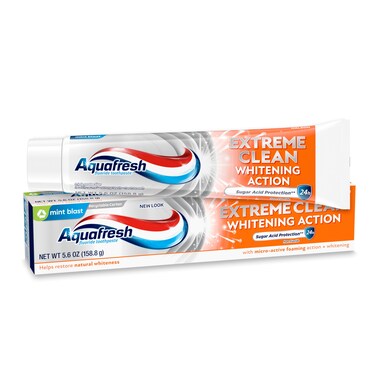 Aquafresh Extreme Clean Whitening Action Fluoride Toothpaste for Cavity Protection Sugar Acid Protection Mint Blast 56 oz