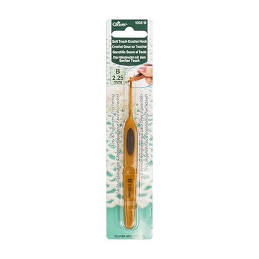 Clover 1002B Soft Touch Crochet Hook Size B 225mm