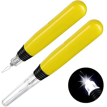 WILLBOND 2 Pieces LED Needle Threader Sewing Tools Lighted Plastic Wire Loop DIY Needle Threader Illuminated Hand Machine Sewing Tool for Stitch Crafting Yarn Embroidery Floss
