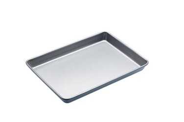 KitchenCraft Kitchen Craft Roasting Tin/Baking Tray with Non Stick Finish, 33 x 24 cm, Silver