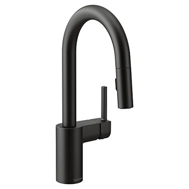 Moen Align Matte Black One-Handle Pulldown Bar Faucet Featuring Reflex Docking System, Island Kitchen Sink Faucet with Sprayer, Modern Single Hole Kitchen Faucet, 5965BL