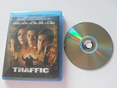 UNIVERSAL Traffic ,Blu-ray/DVD Combo